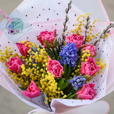 Почему на 8 марта дарят мимозы и тюльпаны, и при чем тут феминизм? | Книга  растений | Дзен