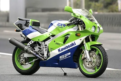Kawasaki ZXR 400 | Retro motorcycle, Kawasaki motorcycles, Kawasaki bikes