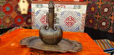 Казахская национальная посуда \"Астау\". Из дерева кара-агаш, орнамент из  кости. | Деревянные миски, Деревянные чаши, Деревянные подносы