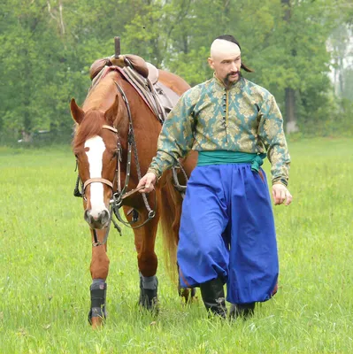 На Кубани ищут пропавшую 9-летнюю девочку в казачьей форме