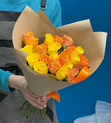 Букет из 31 кенийской розы с упаковкой купить в Казани | Цветочный салон  «Букетио»