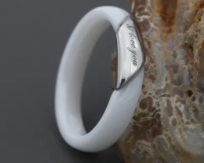 Чёрное женское кольцо из керамики с сердечком - AL-985632 |❤️ Кольца  anilini.com.ua