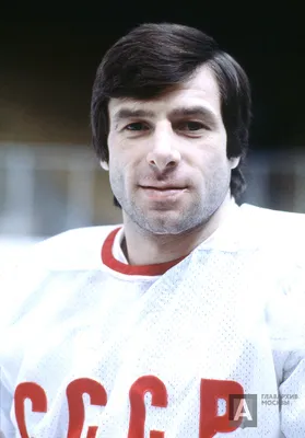 73 года назад, 14 января 1948 года, родился советский хоккеист Валерий  Харламов