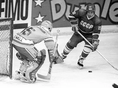 Сегодня день памяти выдающегося советского хоккеиста, «Легенды №17» Валерия  Харламова. #Харламов #хоккей #легенда17 | ВКонтакте