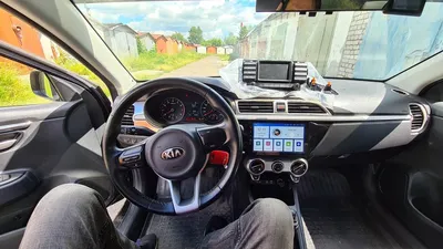 Интерьер салона Kia Rio X . Фото салона Kia Rio X