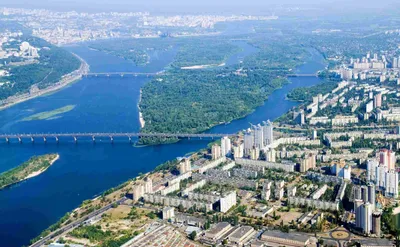 Киев, Украин Река Днепр стоковое изображение. изображение насчитывающей киев  - 94393783