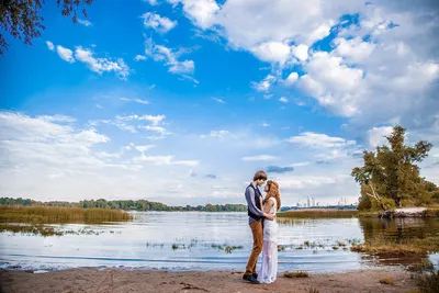Свадебные фото в Сухолучье, фотосессия на Киевском море, фотосьемка в поле  | Свадебный фотограф Кирпиченков Александр
