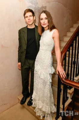 Кира Найтли с мужем Джеймсом посетила вечеринку в Лондоне: фото — Шоу-бизнес