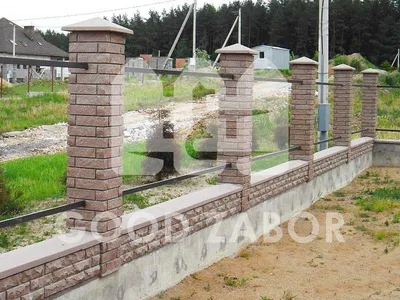 Кирпичный забор (кирпичные столбы) - Строительство заборов в Уфе и  Башкирии. Купить по выгодной цене.
