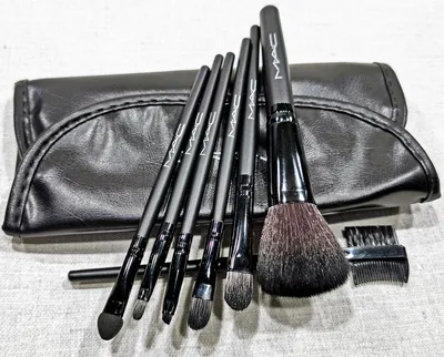 Кисть для кремовых или жидких средств MAC 196 Flat Top Foundation Brush -  Красота | Уход | Подарки