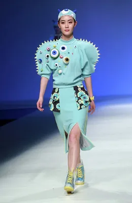 Китайская мода 2023-2024. Тренды, дизайнеры, коллекции