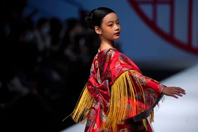 Мода на кириллицу в Китае | Пикабу