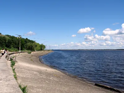 Место с видом на море. Киевское море. Вид на Киевское водохранилище