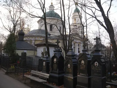 Новодевичье кладбище могилы знаменитостей