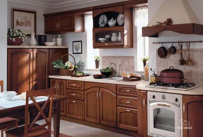 Смотрите в нашем каталоге кухонной мебели Итальянские прямые и угловые кухни  из массива в Петрозаводске.