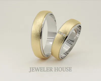 Обручальное кольцо классическое с 1 бриллиантом (25012280БР1) купить  недорого в Москве | ИНЕКА