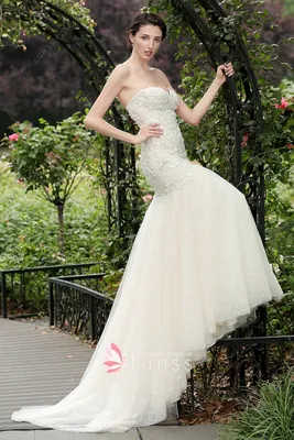 Классическое свадебное платье-русалка из кружева с жемчугом и бисером  телесного цвета - Lunss