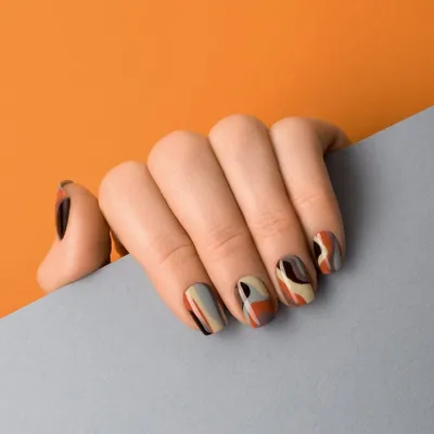 Маникюр 2021: этой осенью красьте ногти в цвета кофе | Vogue Russia