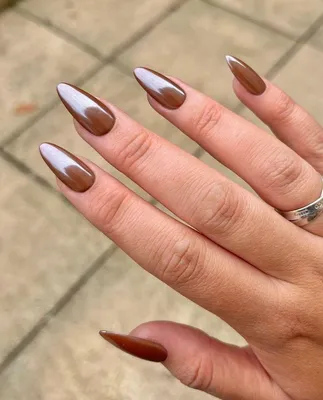 Daria_nailart_sumy - Такой нежный кофейный маникюр – может быть  небанальным!) Вот «рецепт»: взять кофейный оттенок, добавить бежевый лак,  выбрать красивую ленту цвета «розовое золото» для дизайна и щедро  приправить хорошим настроением😊 С