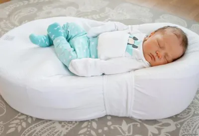Кокон гнездышко Newone Позиционер для сна. Переносная кроватка для  новорожденных купить по цене 4970 ₽ в интернет-магазине Детский мир