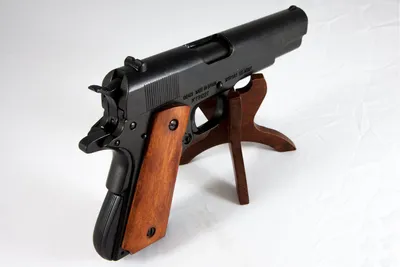Пистолет автоматический Кольт 45 калибра 1911 годапистолет автоматический кольт  45 калибра 1911 года