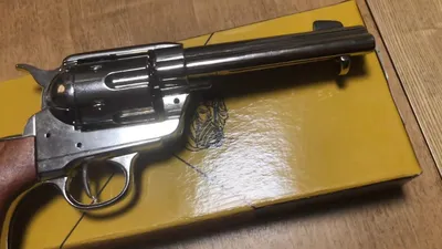 Кольт 45 калибра 4,75\" серебристый ствол, Cal.45 Peacemaker revolver 4,75\",  USA 1873, Denix 1186/NQ - YouTube