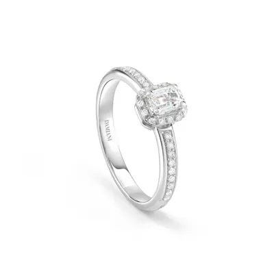 White gold engagement ring with emerald-cut diamond | DAMIANI
