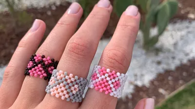 Beaded ring with cat paw (RAW) - YouTube