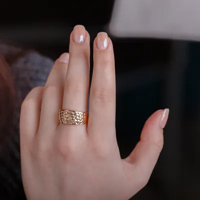 Золотое обручальное кольцо с алмазной гранью (арт. 411498-1) цена - 0 грн,  фото - купить в интернет-магазине Золотая Королева