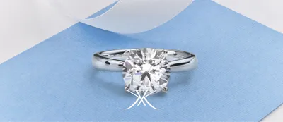 Кольца из белого золота с бриллиантами - купить кольцо из белого золота с  бриллиантом недорого, цены в магазине Brilliant24.ru