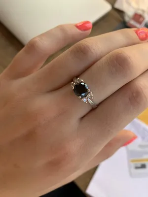 Серебрёное кольцо с чёрным камнем — цена 450 грн в каталоге Кольца ✓ Купить  женские вещи по доступной цене на Шафе | Украина #83030000