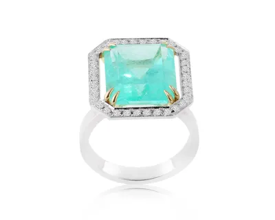 Великолепное золотое кольцо с изумрудом 8.05ct – купить по цене 426 500 ₽ с  доставкой в интернет-магазине Mister Diamond