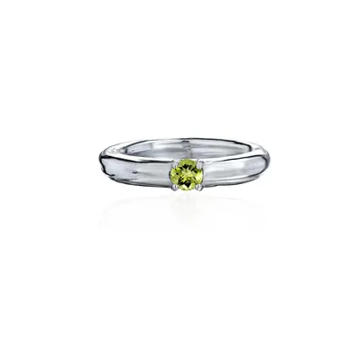 Золотое кольцо с хризолитом и бриллиантами | Ювелирный интернет магазин  «Взлате»