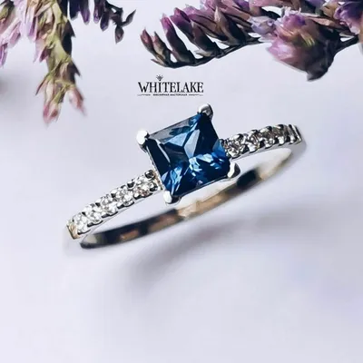 Помолвочное кольцо с сапфиром «Принцесса» на заказ - купить для предложения  | Whitelake