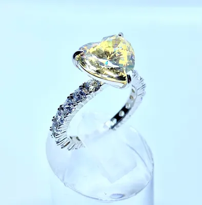 Серебряное кольцо с цирконием SWAROVSKI ZIRCONIA К2С/457