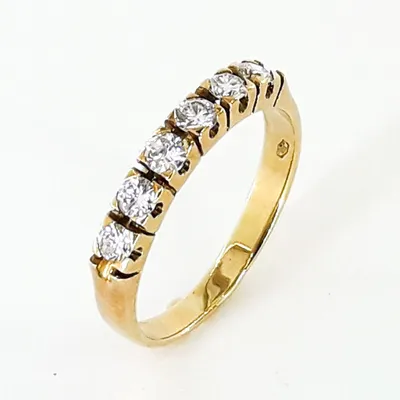 ПК-045-03 Обручальное кольцо из платины с дорожкой бриллиантов весом более  1 карата - PlatinumLab