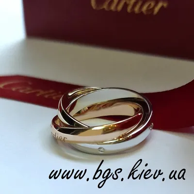 Кольцо Cartier \"Trinity de Cartier\", Классическая модель. Артикул B4052700  - «Легендарное кольцо Картье \"Trinity de Cartier\" моя особенная любовь!  Восхитительная классика на все времена. Остерегайтесь подделок, ведь это  самое часто подделываемое кольцо