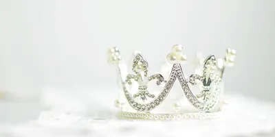 Кольцо корона Queen of hearts ring с камнями купить от 12662 грн |  EliteGold.ua