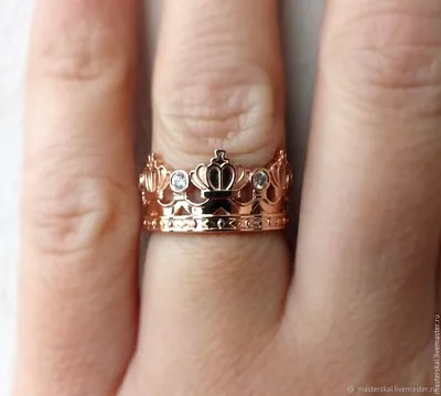 Как правильно носить кольцо корону?