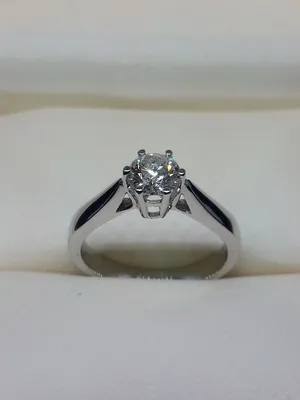Помолвочное кольцо из белого золота 585 пробы с бриллиантом 0,5 карат