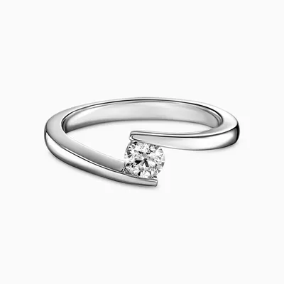 Красивое помолвочное кольцо с бриллиантом, белое золото, 750 проба в  Москве, цена 207000 руб.: купить в