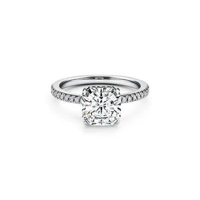 Помолвочное кольцо Tiffany True™ из платины с бриллиантом Tiffany True™