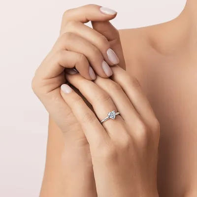 Помолвочное кольцо с бриллиантом модель La Lyre купить в ювелирном  интернет-магазине LA VIVION