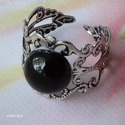 Серебряное женское кольцо с крупным овальным черным агатом - купить в  Ювелирном магазине Silveroff