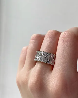 Шикарный широкий кольцо с камушками, серебристое кольцо 16 размер — цена  120 грн в каталоге Кольца ✓ Купить женские вещи по доступной цене на Шафе |  Украина #124339323
