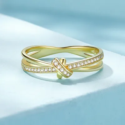 Золотое кольцо с камнями изумрудной огранки по кругу Holly 9,6 карата –  купить по отличной цене в интернет-магазине Bright Spark