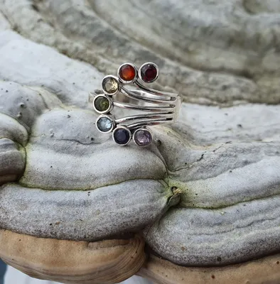 Широкое кольцо серебро 925 с камнями MARIOLA 51934075 купить за 2 541 ₽ в  интернет-магазине Wildberries