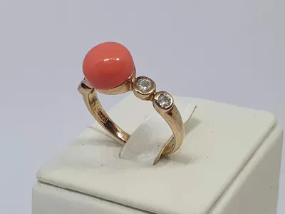 Серебряное кольцо с кораллом и фианитами. Артикул 8399/001 (ID#818303849),  цена: 983 ₴, купить на Prom.ua
