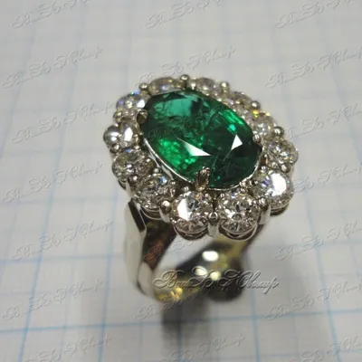 Кольцо с изумрудом 2,85 карата и бриллиантами | Купить в Киеве, цена, фото,  сертификат