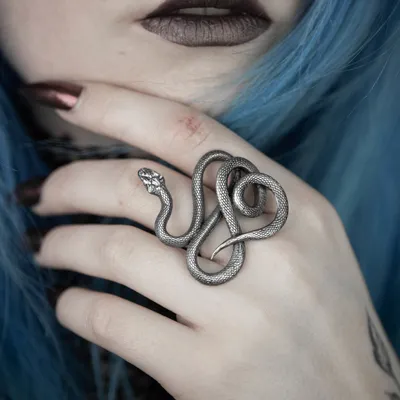 Массивное фаланговое кольцо со змеей унисекс/ Кольцо \"Змея\" с регулировкой  размера, медное - купить с доставкой по выгодным ценам в интернет-магазине  OZON (1001124315)